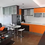 Canarios شقة